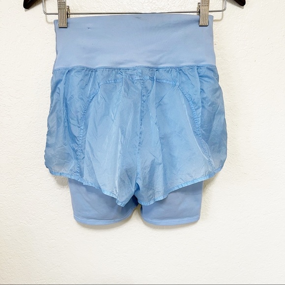 Alo Yoga SMALL High-Waist Circuit Short - Marina size XS - Picture 6 of 13